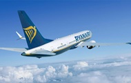 Ryanair  25 Boeing  